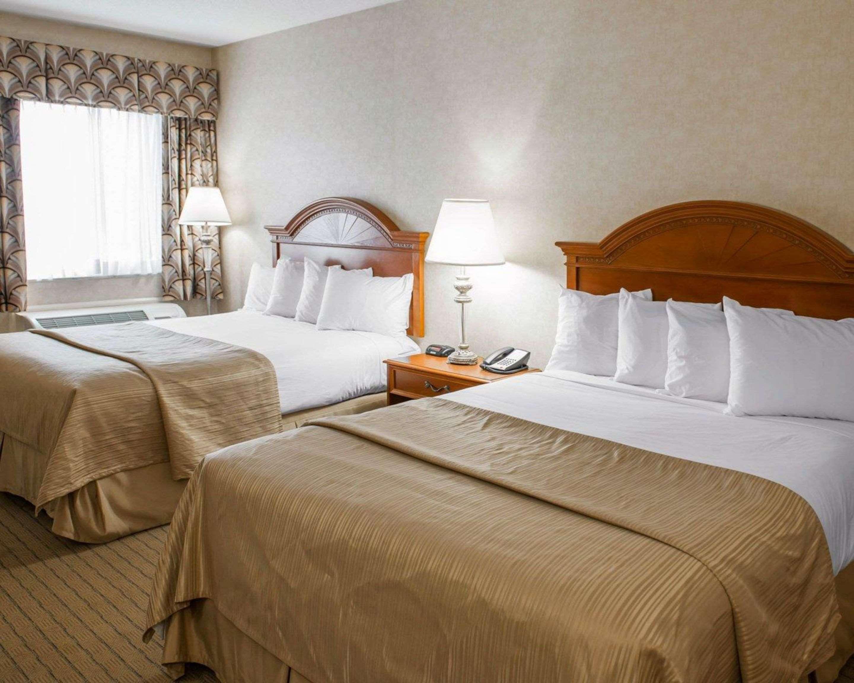 Quality Inn Каслтон Экстерьер фото