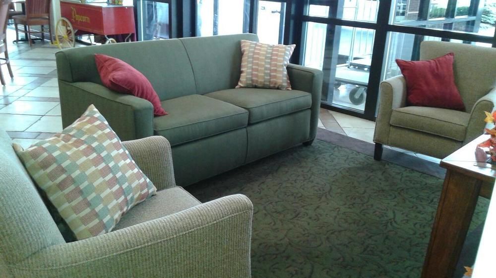 Quality Inn Каслтон Экстерьер фото