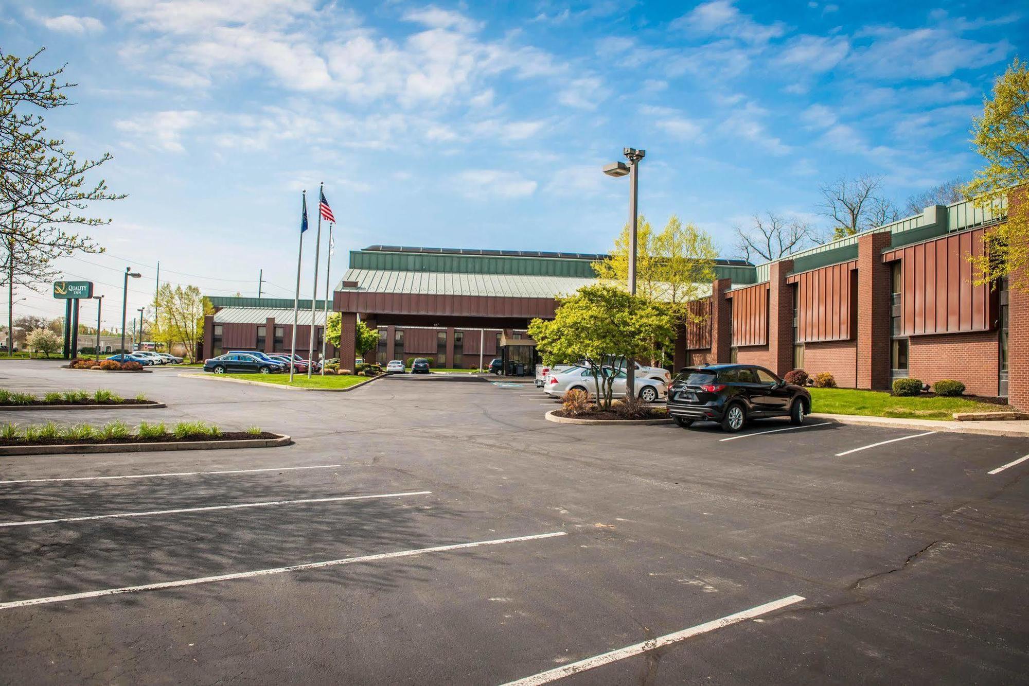 Quality Inn Каслтон Экстерьер фото